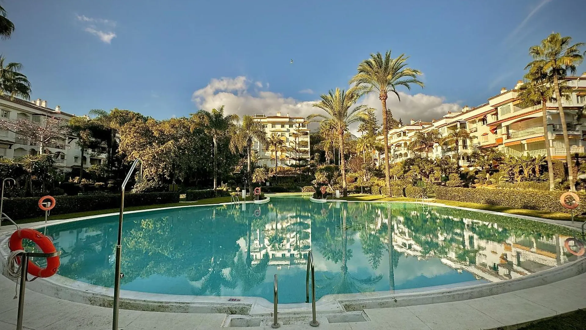 Marbella Golden Mile By Homing location